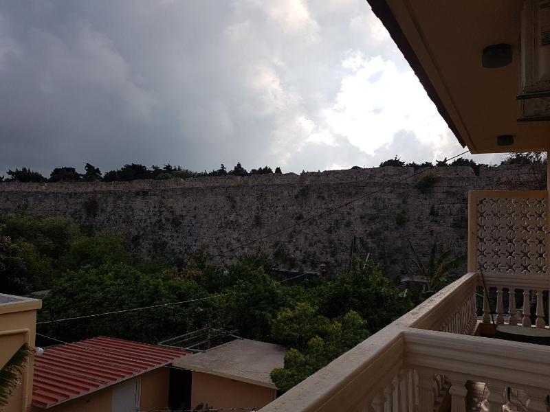 Double Room with Balcony image 3
