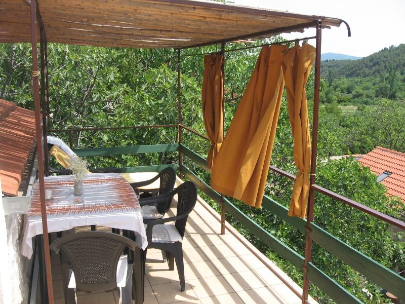 Apartment with Terrace image 4