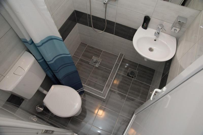 Standard Apartment image 4