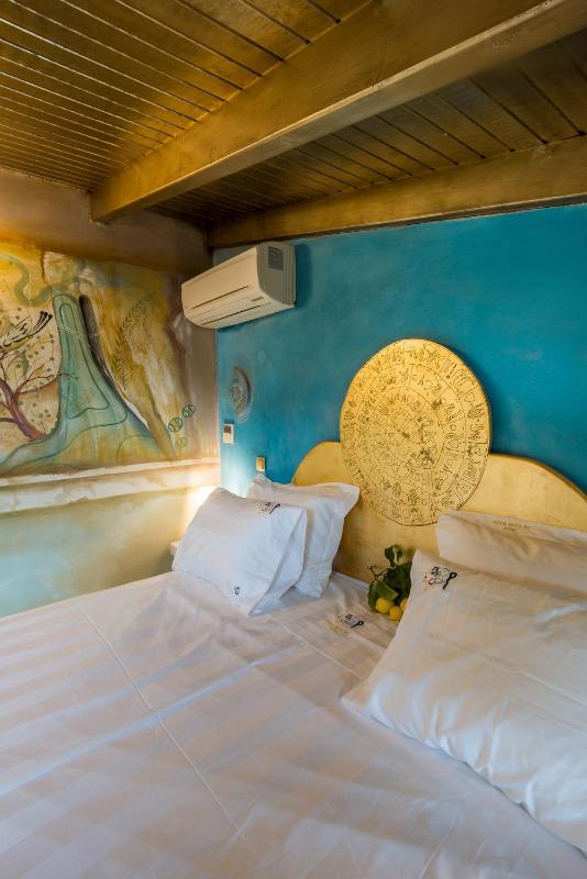 Superior Suite with Sea View image 4