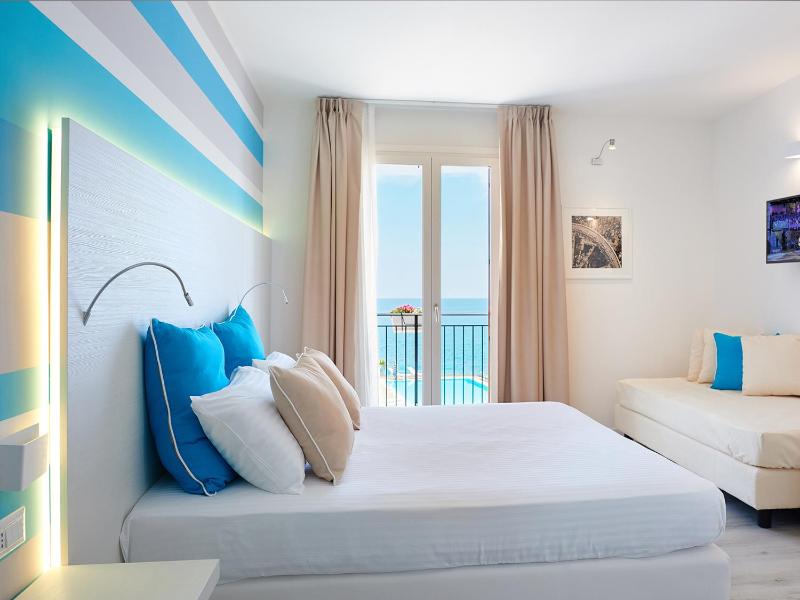 Marina di Petrolo Hotel & Spa - image 1