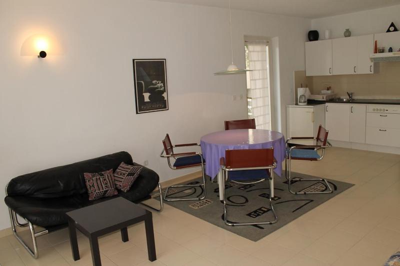 One-Bedroom Apartment with Balcony and Sea View image 3
