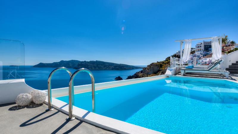 Kima Oia Suites - image 22