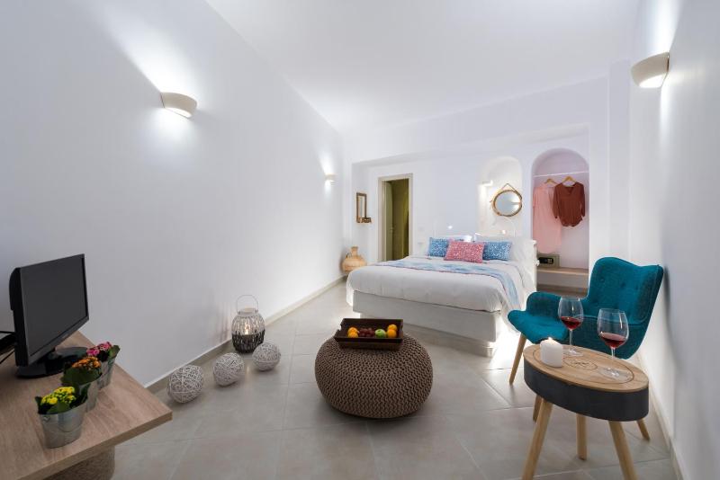 Kima Oia Suites - image 34