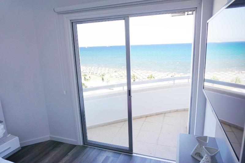 Lazuli Sea View Beachfront Ap 43 - image 7