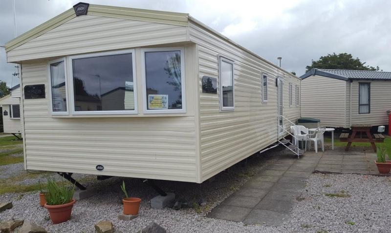 Tiggs 3 Bedroom Caravan image 2