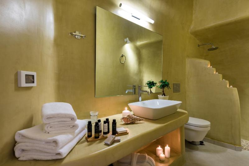 Kima Oia Suites - image 30