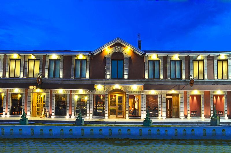 Hotel Jardines de Uyuni - image 1
