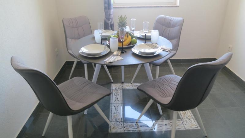 Superior Apartment image 2