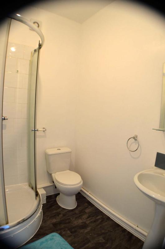 Double Room with Private Bathroom image 3