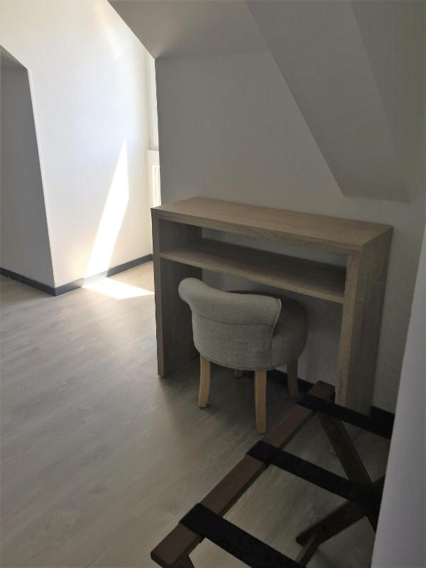 Standard Family Room image 2