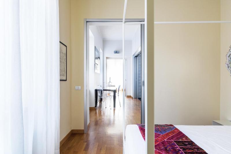 Via Rusconi 10 - byMyHomeinComo - image 12