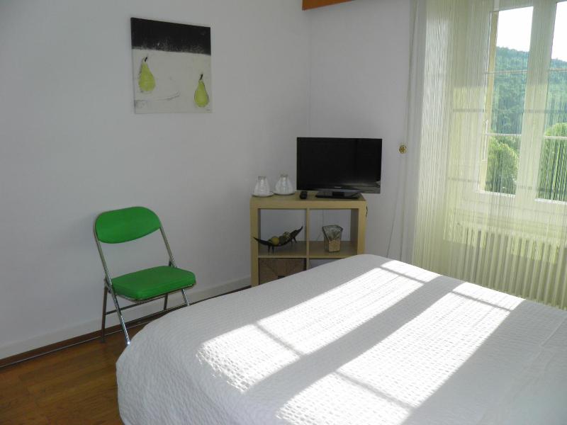 Double Room with Lake View image 2