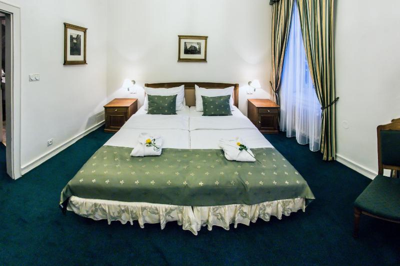 Double Room with Castle View image 2