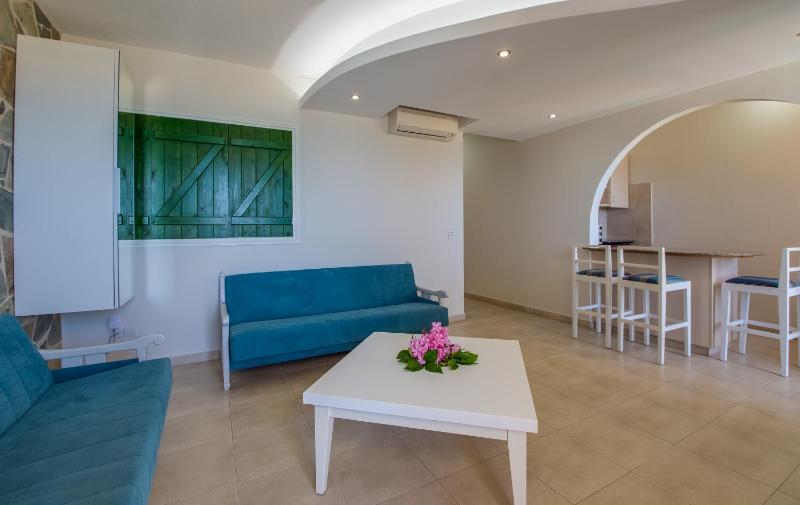 MyroAndrou Beach Hotel Apartments - image 9