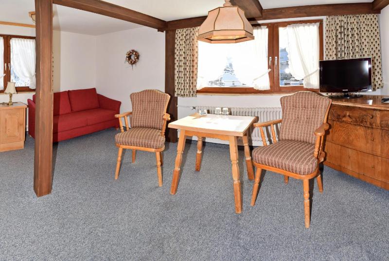 Double Room with Mountain View image 2