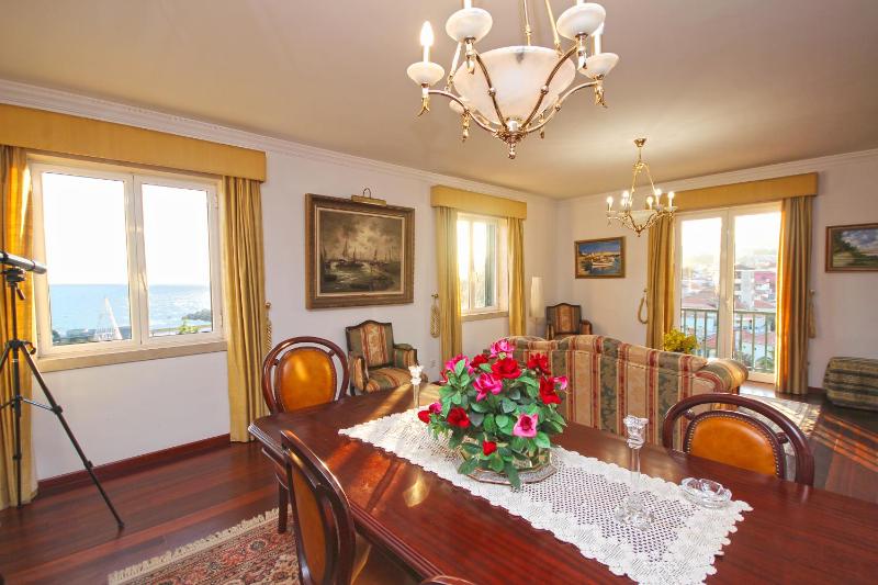 Apartment with Sea View image 1