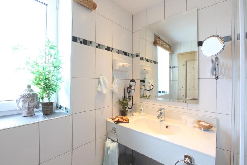 Double Room image 1
