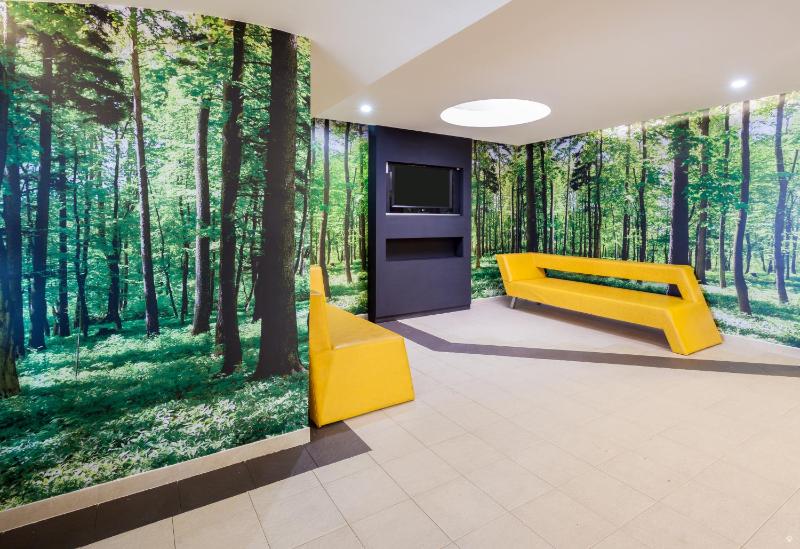 Hotel Embassy Park - image 3