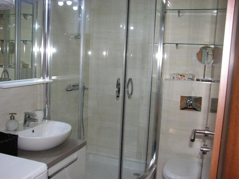 Apartment B&S - image 14