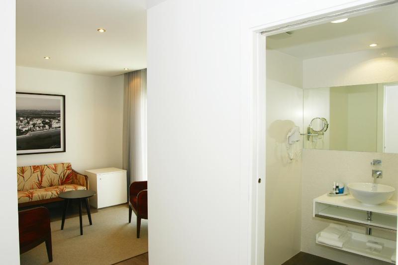 Suite with Balcony image 4