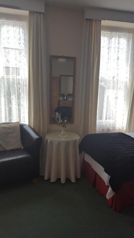 Comfort Triple Room with Shower image 2