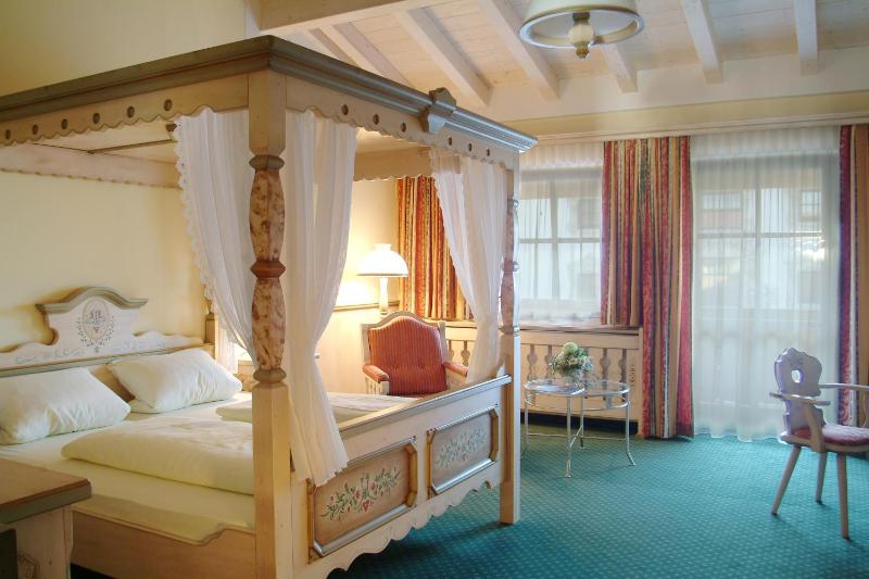 Superior Double Room image 3