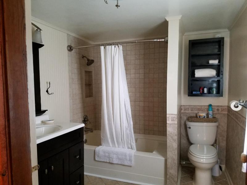 King Room image 3
