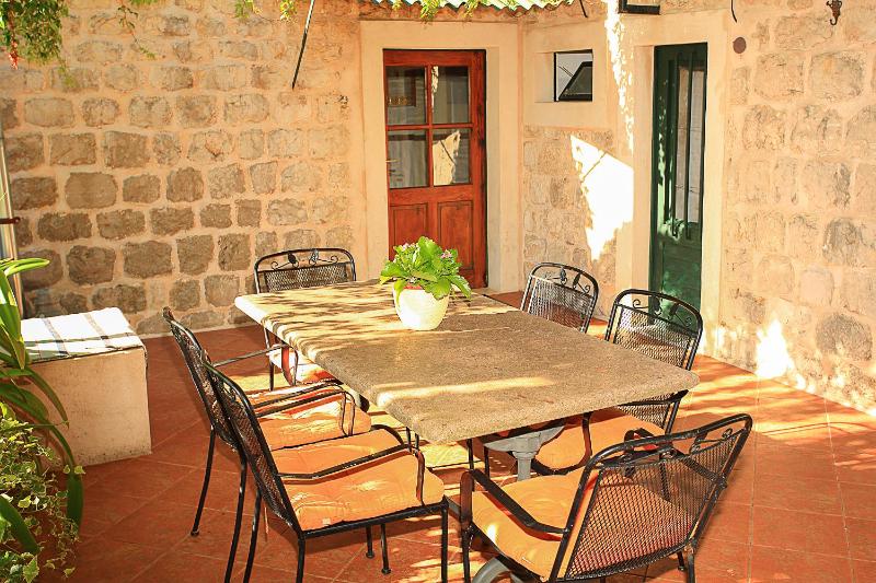Standard Double Room with Terrace image 3