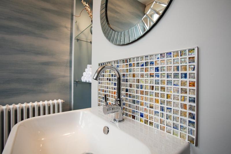 Brighton House - image 25