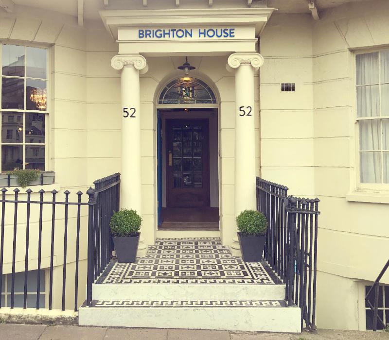 Brighton House - image 41