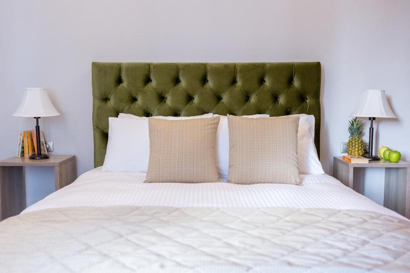 Deluxe Room image 4