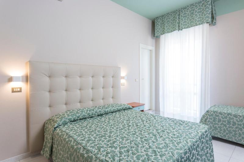 Triple Room image 1