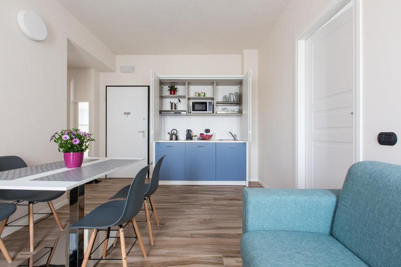 One-Bedroom Apartment image 2