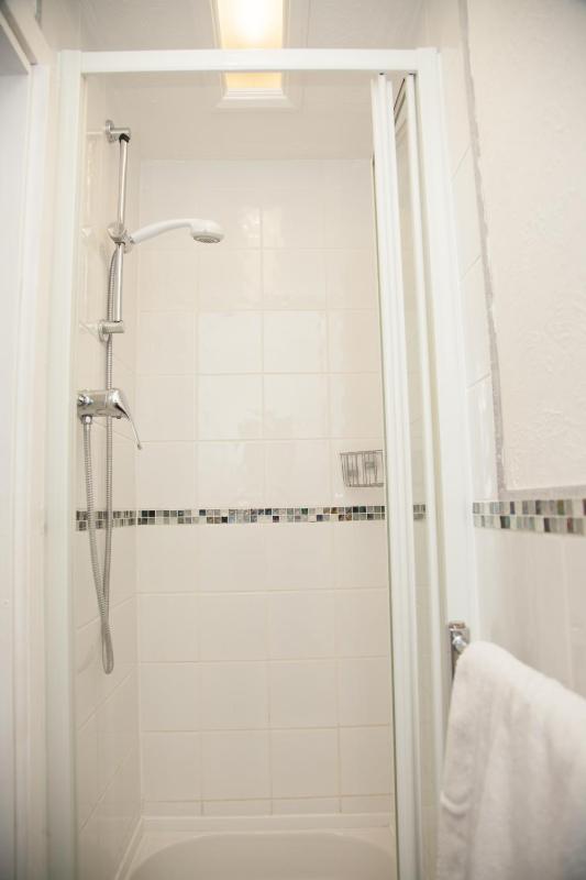 Double Room with Side Sea View image 2