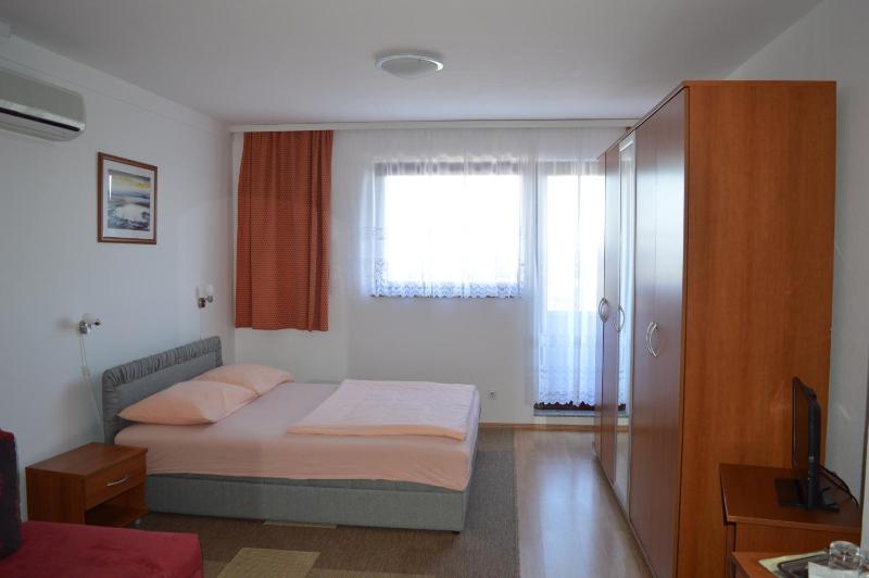 Double Room image 1