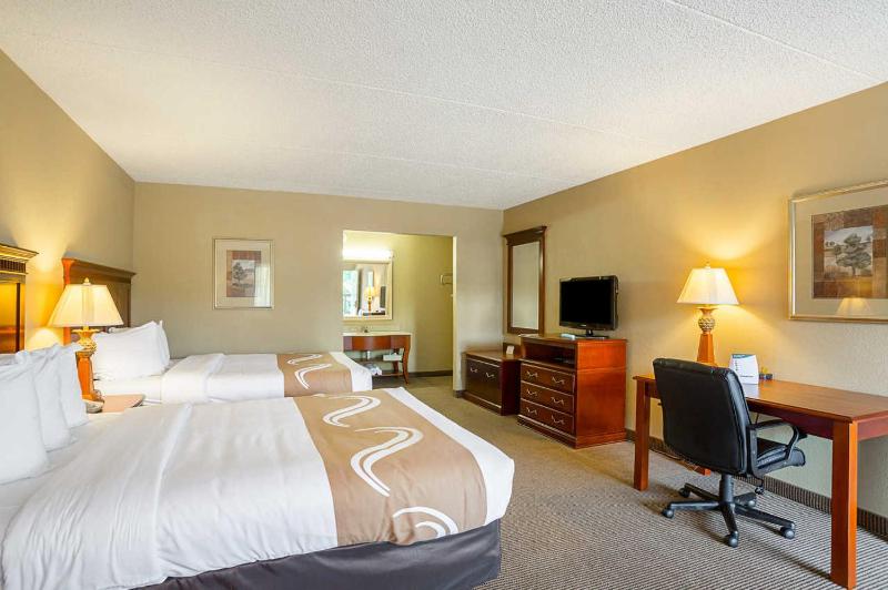 Double Room with Two Double Beds - Non-Smoking image 3