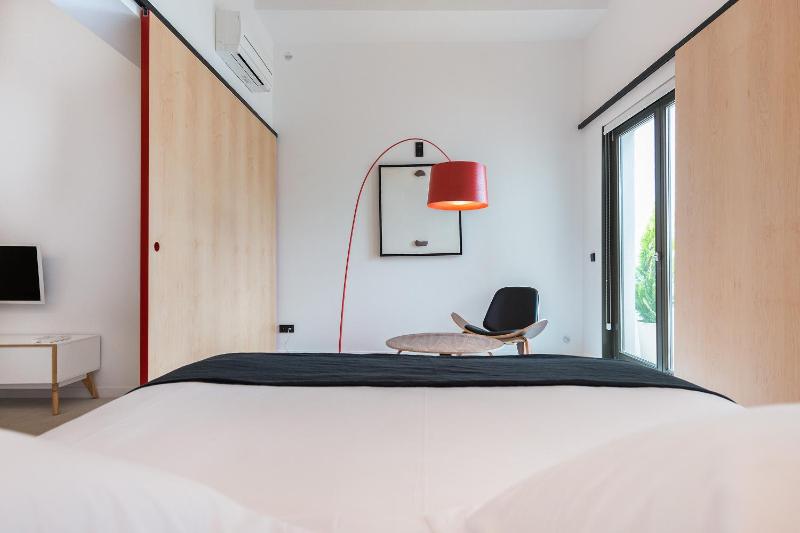 Sodium Boutique Hotel - image 12