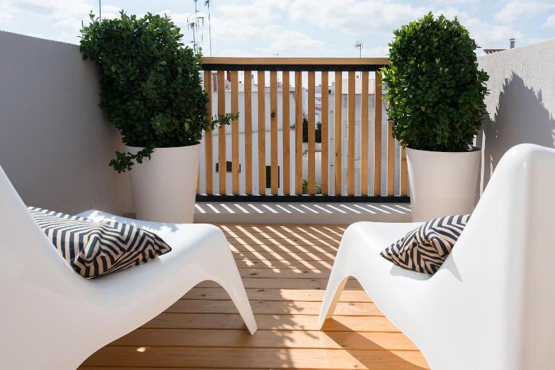 Sodium Boutique Hotel - image 32