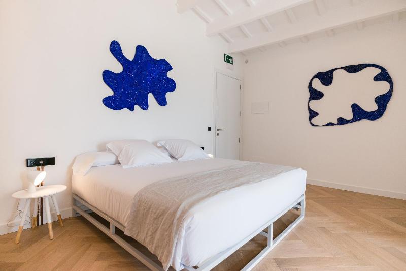 Sodium Boutique Hotel - image 29