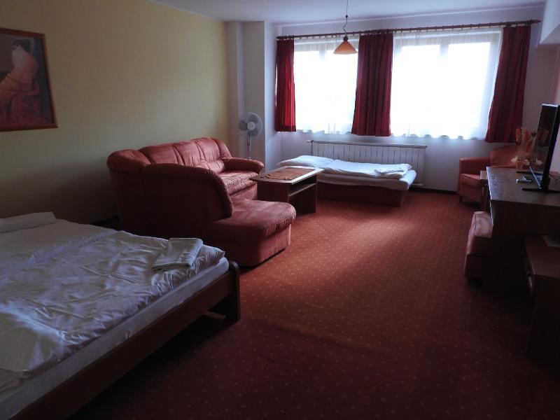 Triple Room image 4