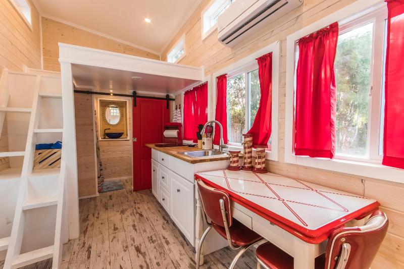 Tiny House Siesta - image 20