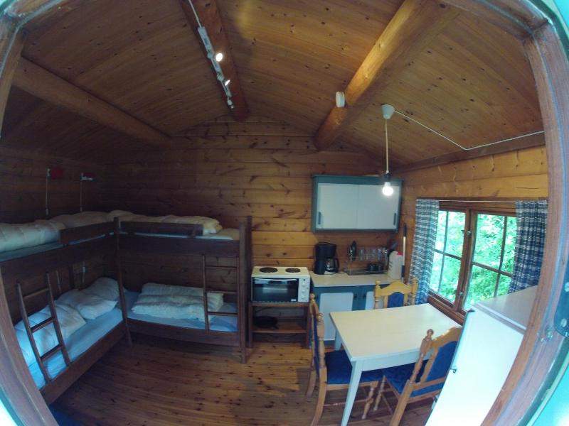 Economy Quadruple Room with Shared Bathroom image 2