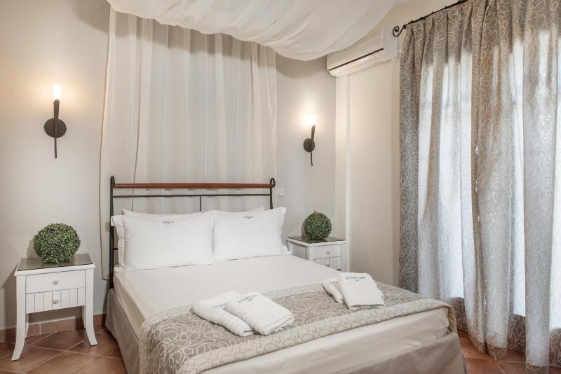 Queen Room image 1
