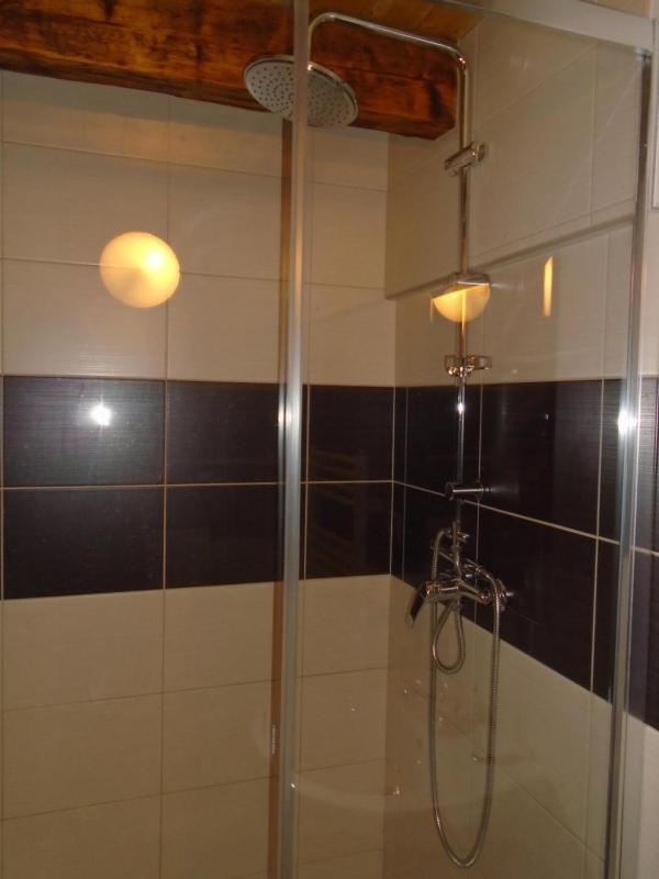 Triple Room with Private Bathroom - Attic image 4