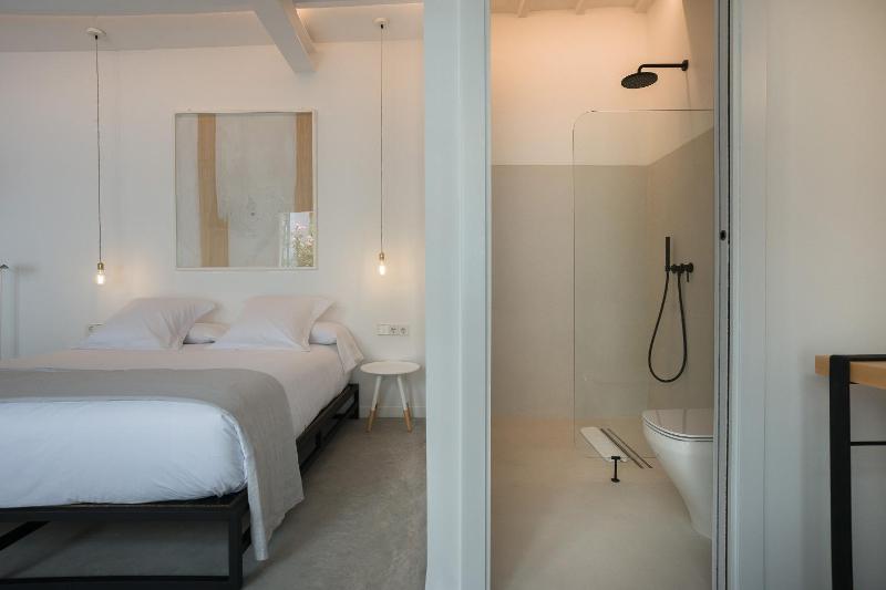 Sodium Boutique Hotel - image 22
