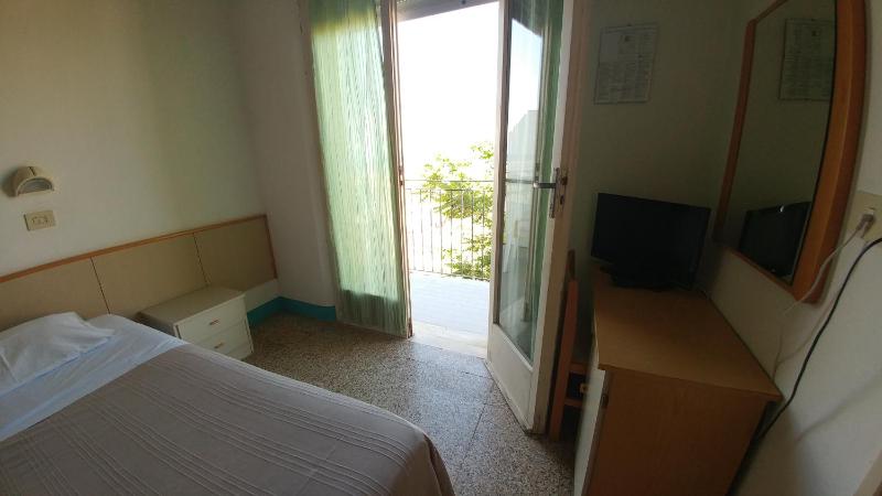 Hotel Capitol - image 13