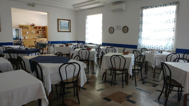 Hotel Capitol - image 22