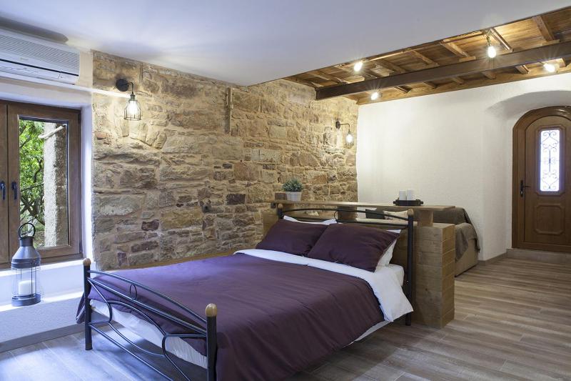 Double Room image 1