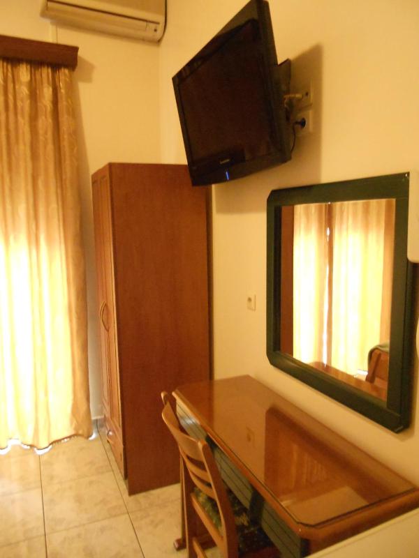 Hotel Admitos - image 32